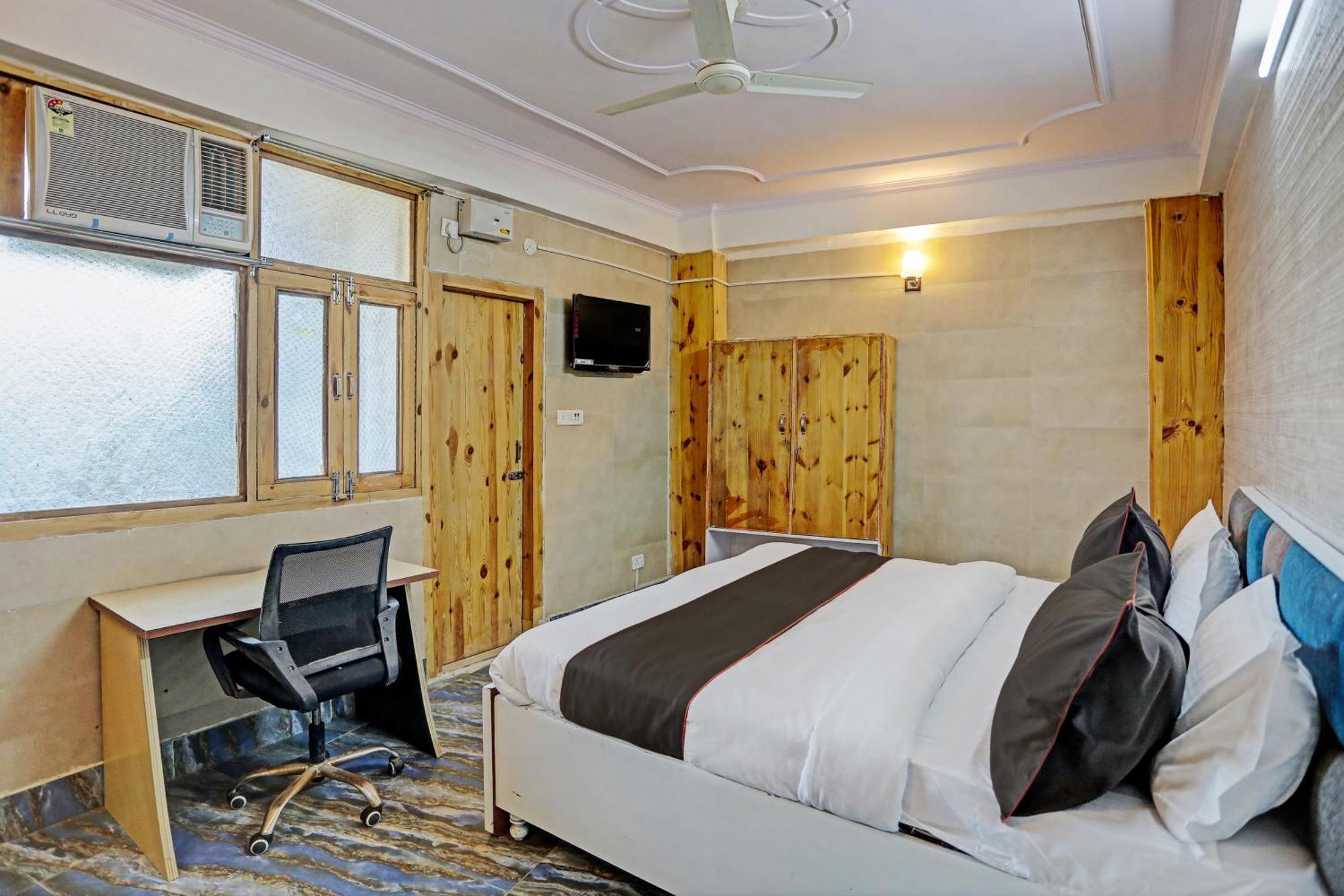 Umen Hotel Nearest Sector 66 نويدا المظهر الخارجي الصورة