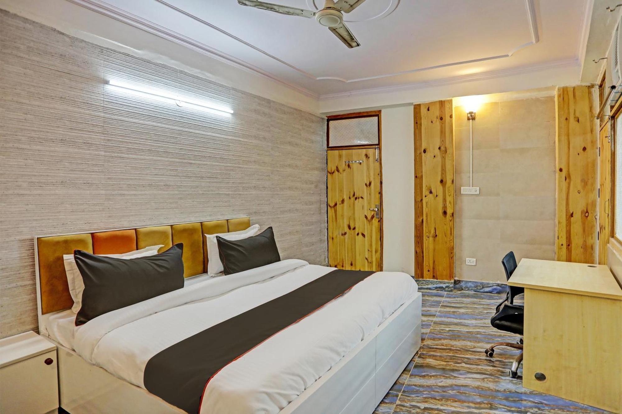 Umen Hotel Nearest Sector 66 نويدا المظهر الخارجي الصورة