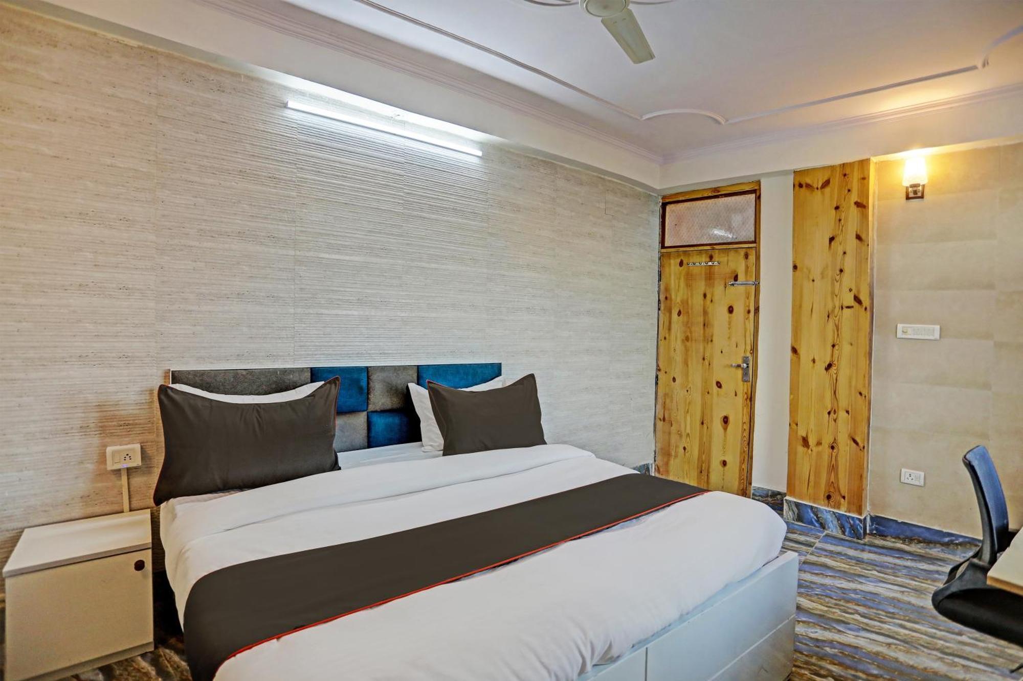 Umen Hotel Nearest Sector 66 نويدا المظهر الخارجي الصورة