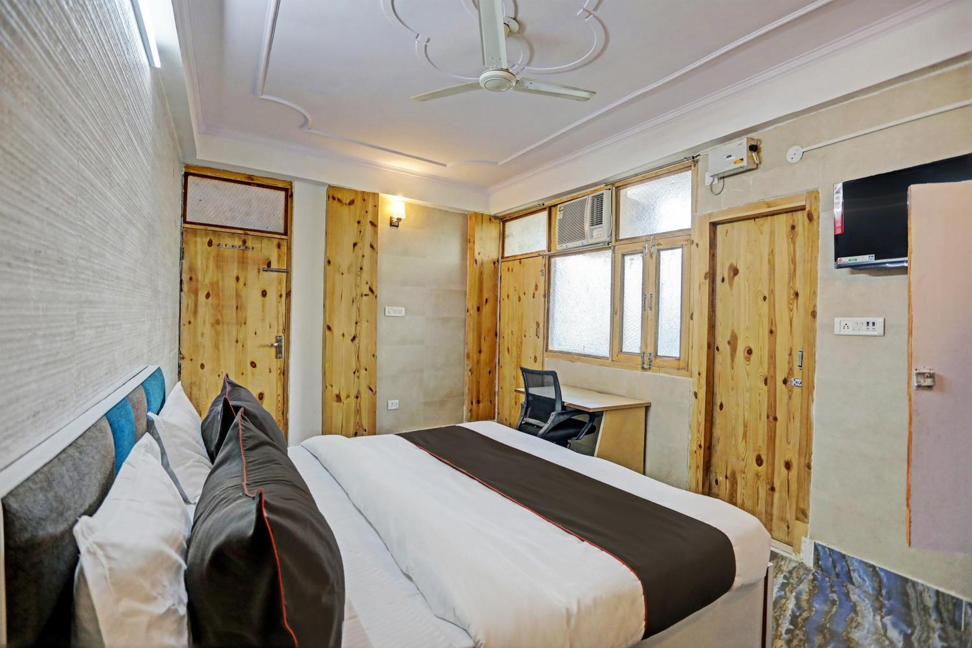 Umen Hotel Nearest Sector 66 نويدا المظهر الخارجي الصورة