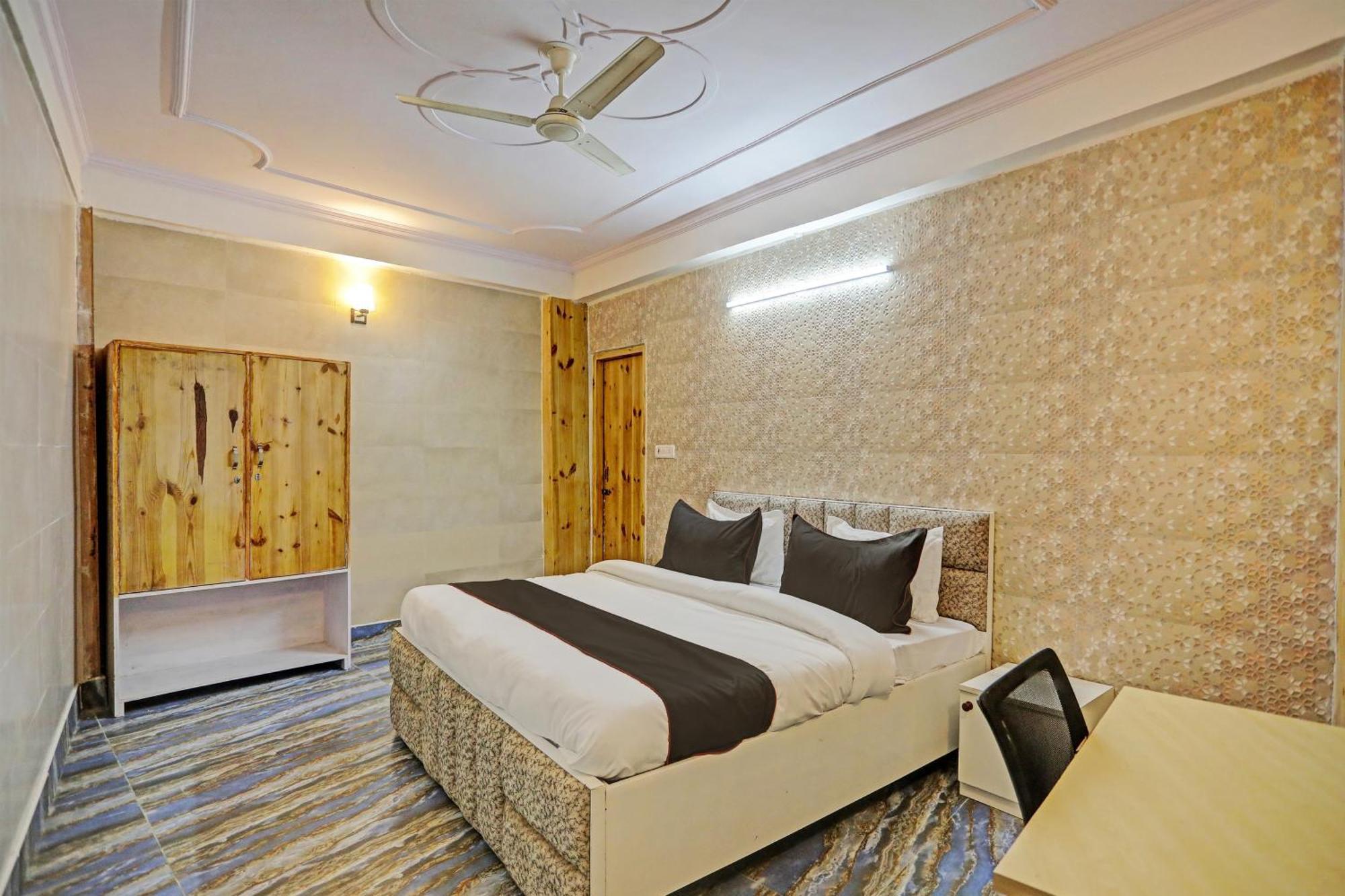 Umen Hotel Nearest Sector 66 نويدا المظهر الخارجي الصورة