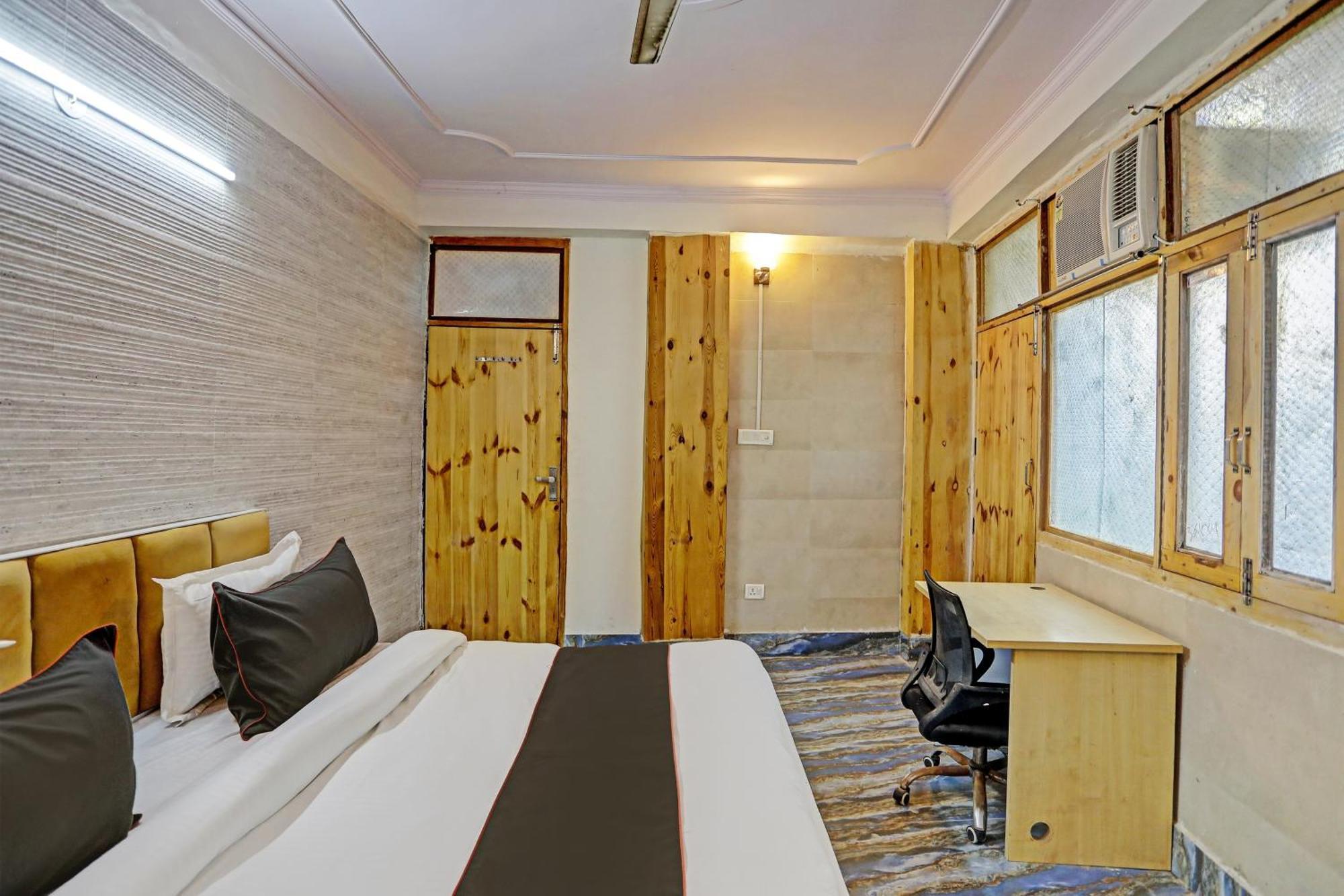 Umen Hotel Nearest Sector 66 نويدا المظهر الخارجي الصورة